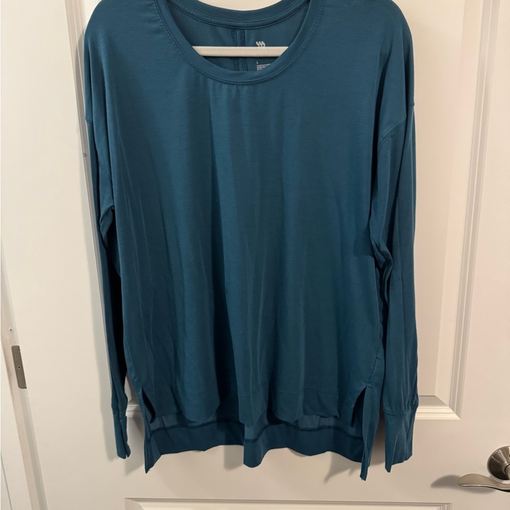 All in Motion Blue Relaxed Long Sleeve Blouse